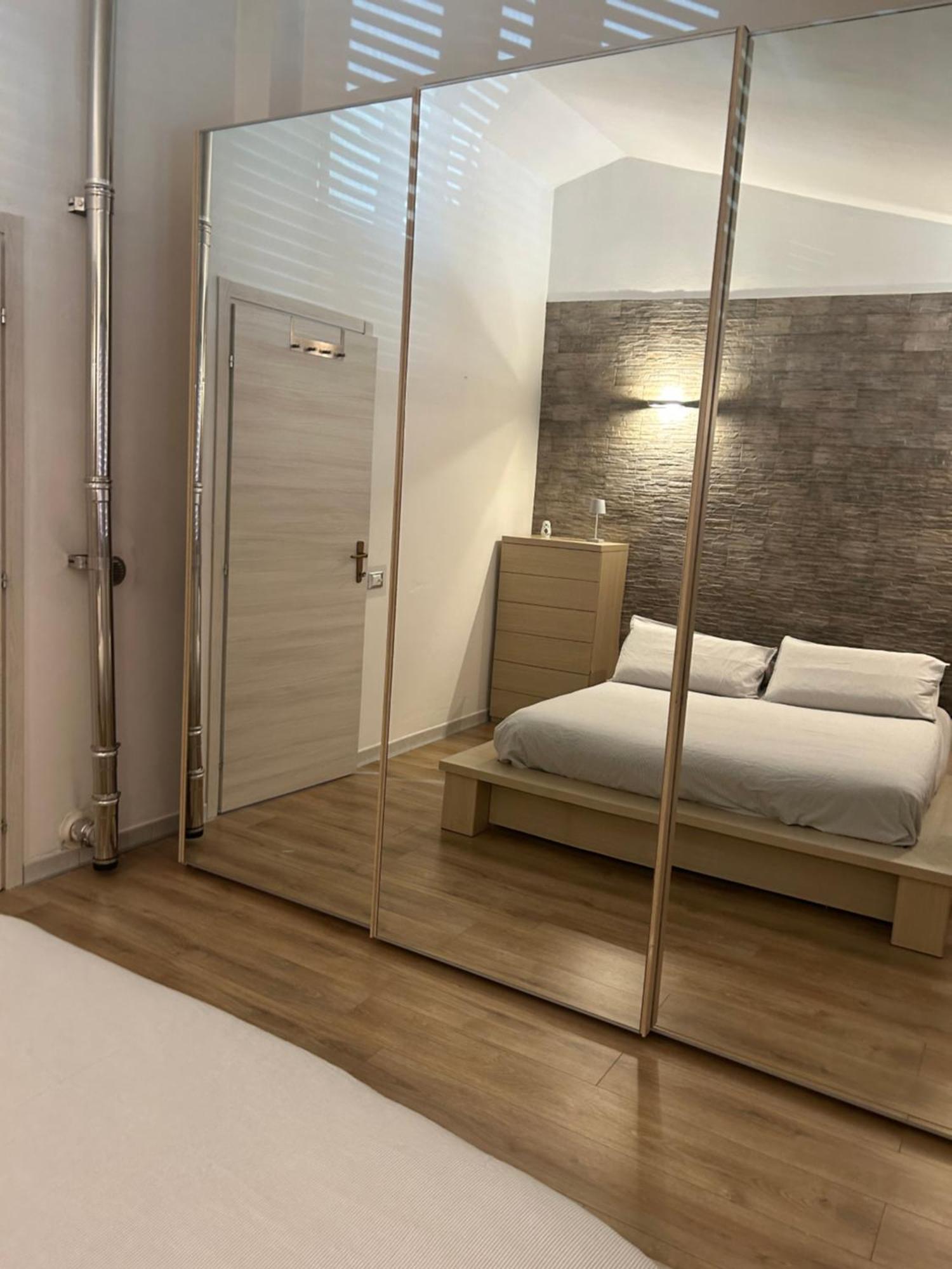 P. Home La Maddalena  Экстерьер фото